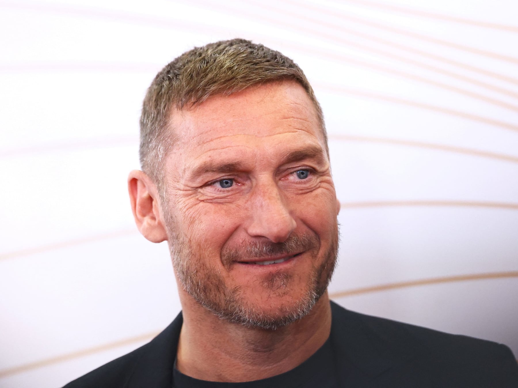 Totti cambia la camiseta por la carpeta: ahora mete manos en el básquet de Roma