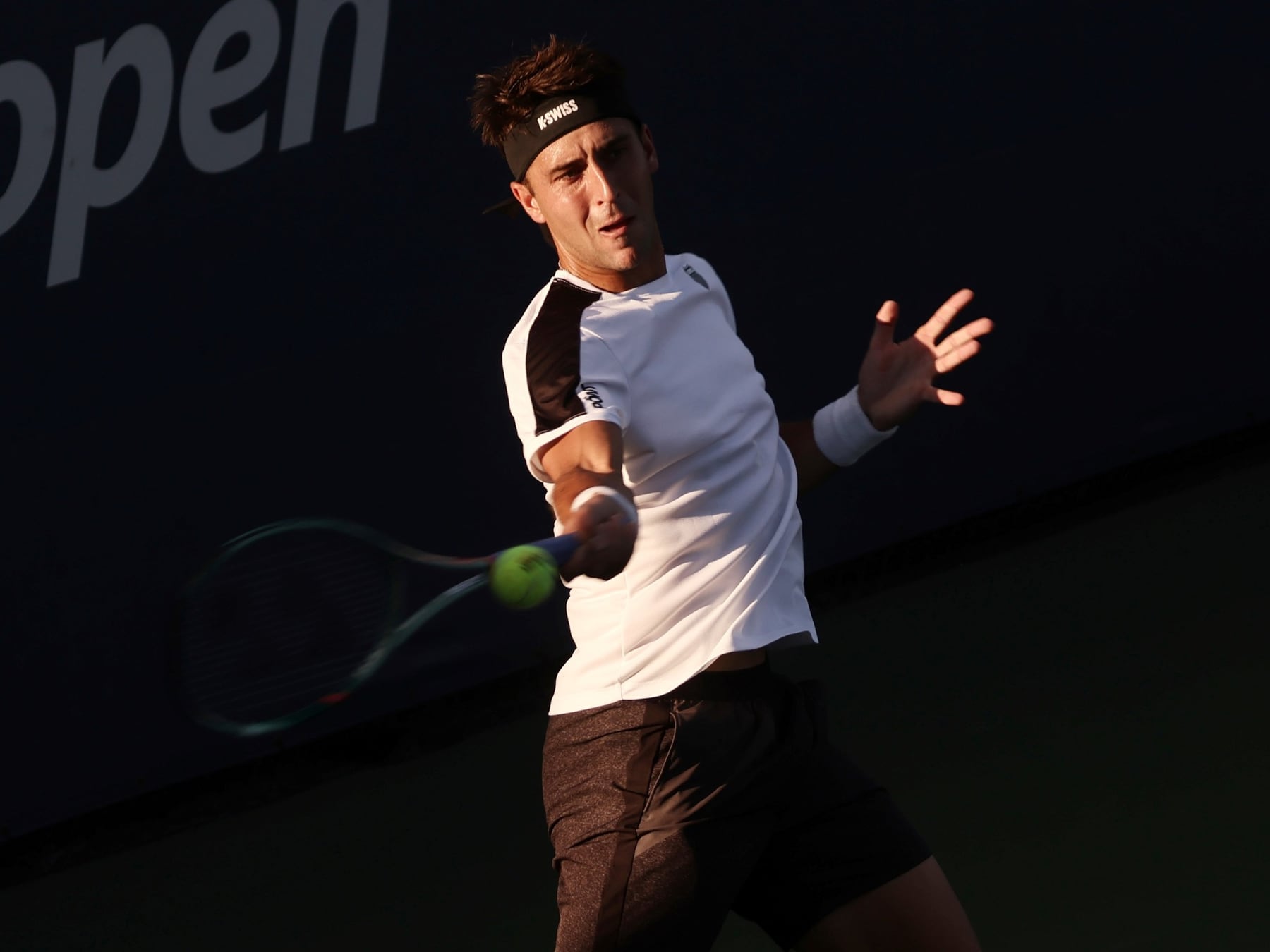 Etcheverry barrió a Navone en una pulseada de argentinos y se adueñó de los octavos del US Open