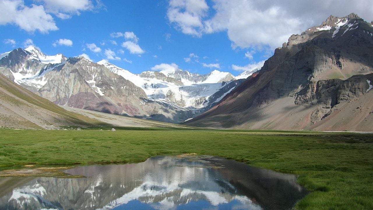 Cinco montañas argentinas salen a buscar un sello internacional: la pulseada por las "Montañas de Fama Mundial"