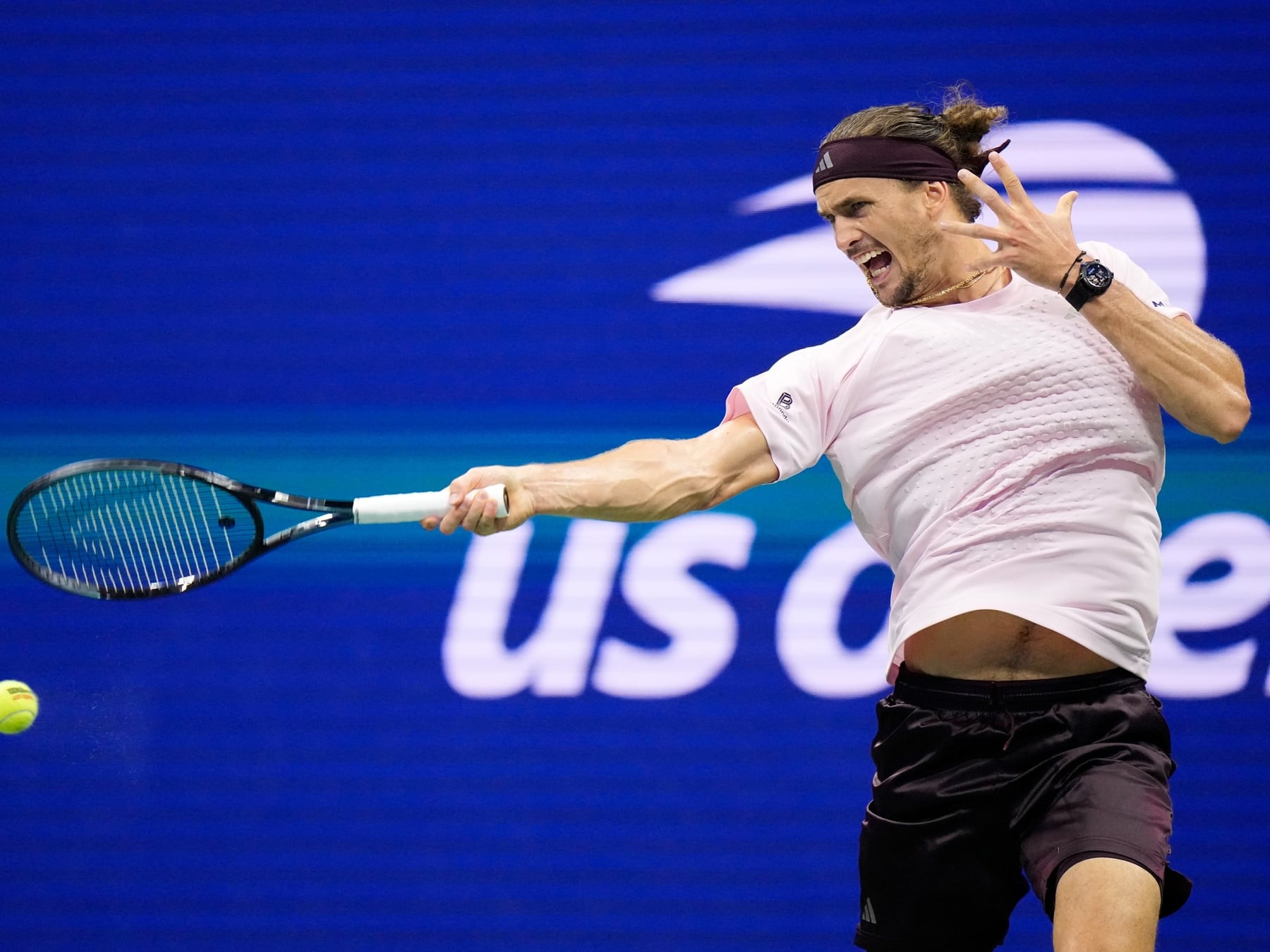 Se rompió el campeón: Alcaraz afuera y el US Open queda en bandeja para Zverev, Shelton, Tiafoe y Khachanov