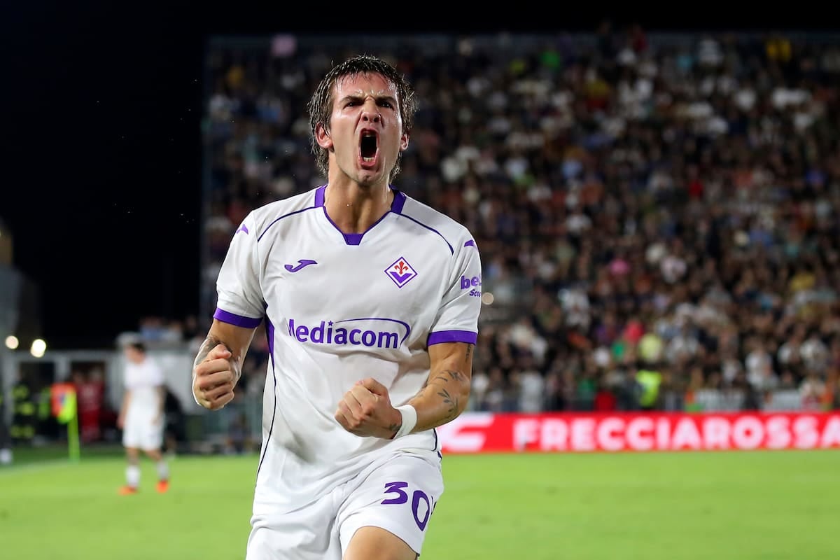 Mastantuono se sacó la espina con un hat-trick de leyenda y le cambió la cara a la Fiorentina