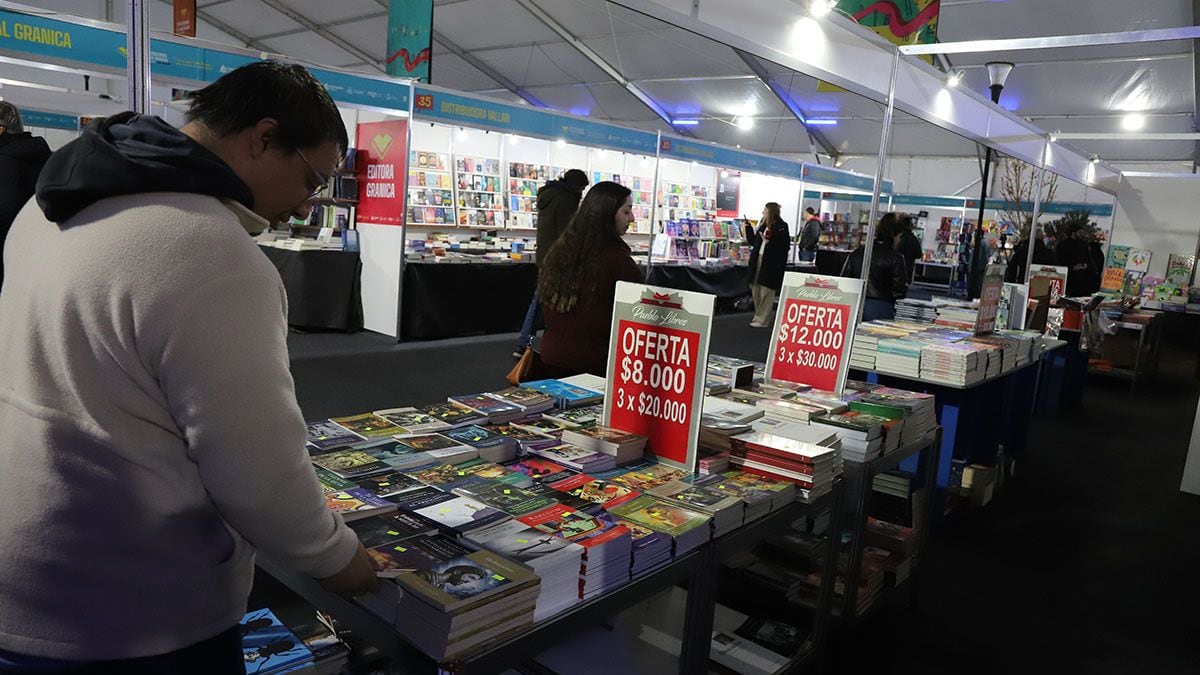 Neuquén reabre sus páginas: la Feria del Libro propone un miércoles para escribir, leer y mirar cine patagónico