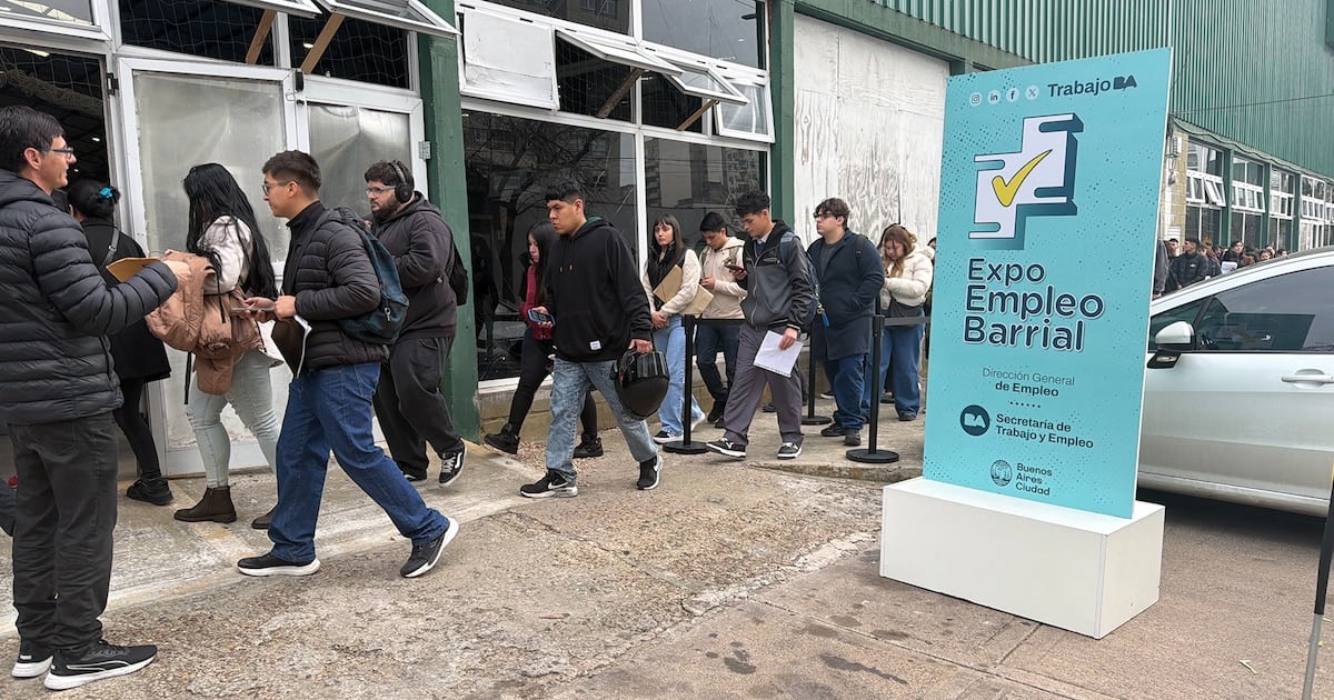 Migrar del empleo formal al trabajo por cuenta propia implica una pérdida de poder adquisitivo cercana al 28 por ciento