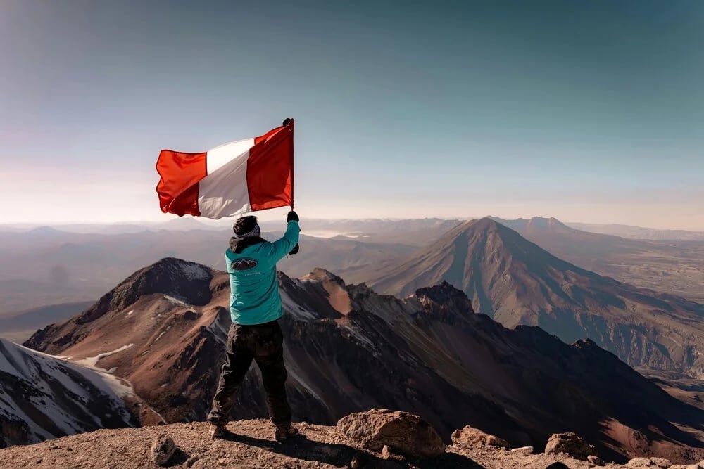 Arequipa, la Ciudad Blanca que se recorre entre volcanes y piedra volcánica