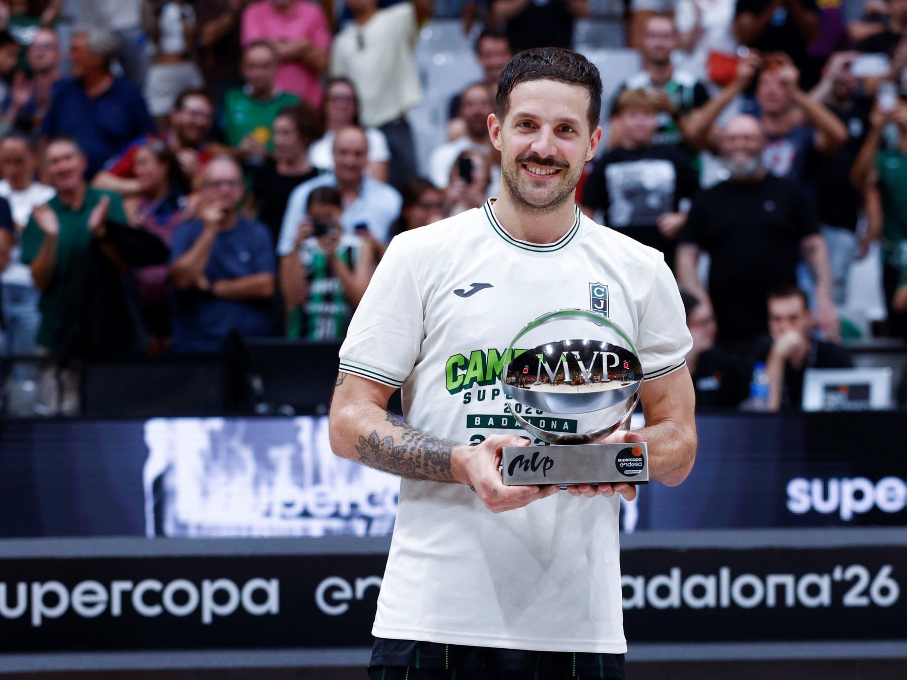 Laprovíttola le devolvió a Joventut lo que Barcelona le sacó y lo hizo con un triple récord