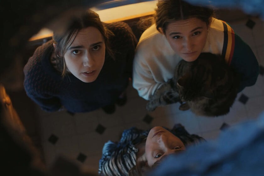 La madre absorbente, la hija en crisis y la hermana que las banca: Such Brave Girls vuelve con todo