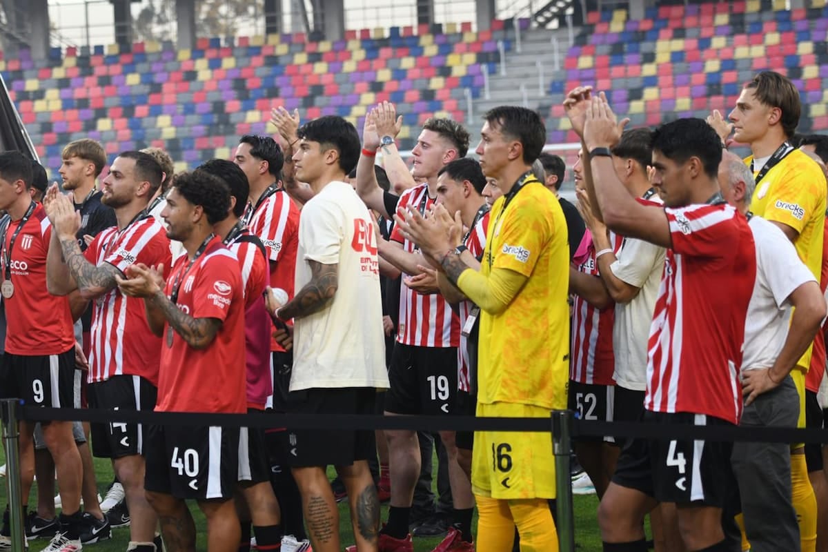 Central se llevó la Supercopa en un final caliente y Estudiantes se fue masticando bronca