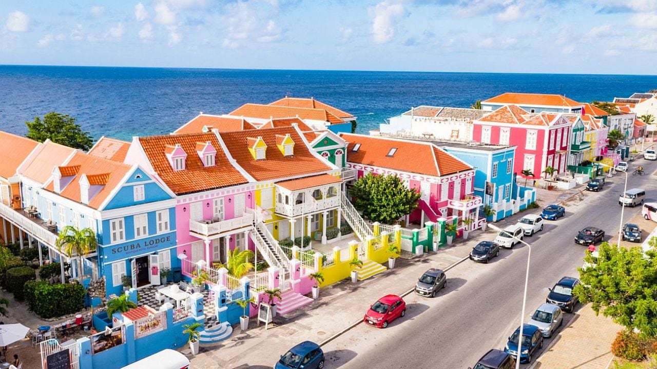 Curazao, una isla para combinar playas, patrimonio y rutas en todoterreno