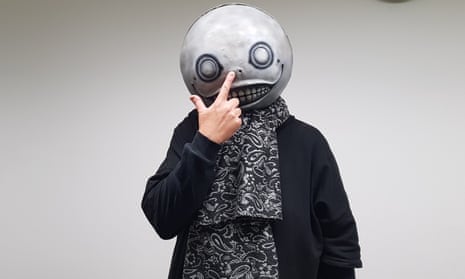 Yoko Taro, el creador que sigue trabajando solo para no perder la cabeza