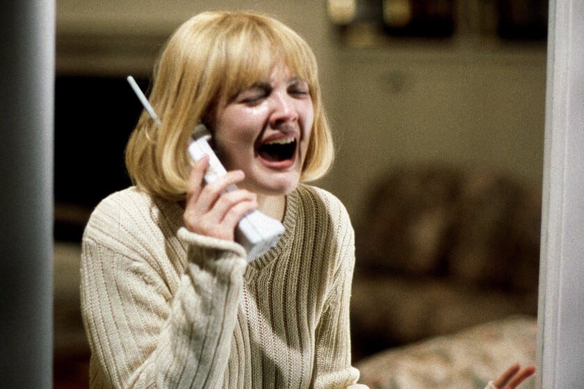 El lágrima real que cambió al slasher: así logró Wes Craven que Drew Barrymore llorara de verdad en la escena inicial de Scream