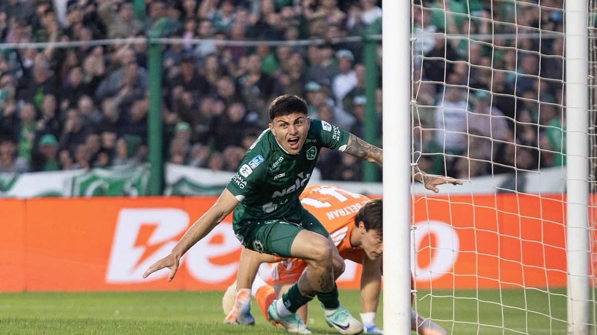 Junín lo gritó entero: Sarmiento le bajó la persiana a River y se prende en lo más alto del Clausura