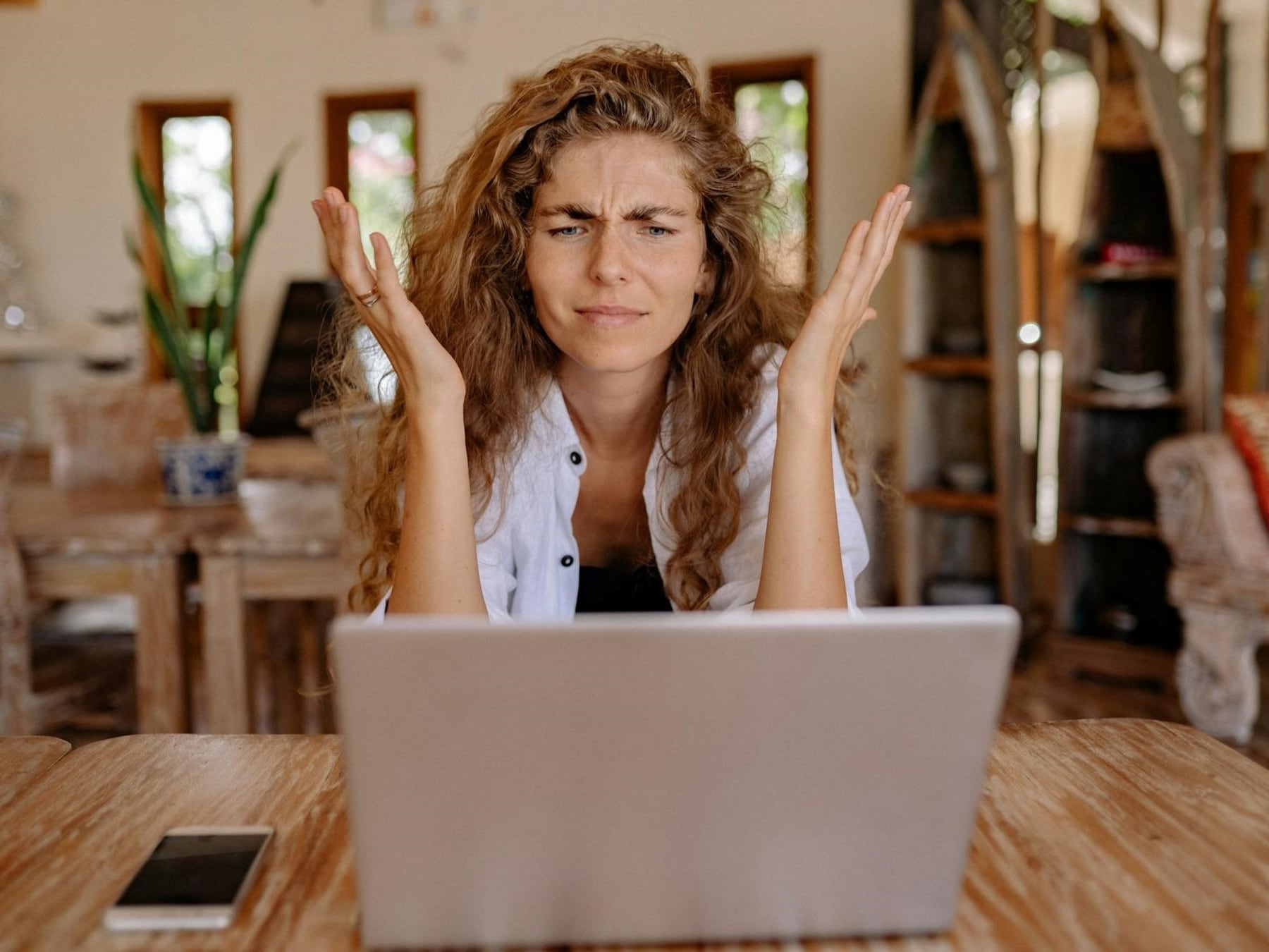 Cortisol bajo la lupa: qué hace realmente esa hormona y por qué no hay que buscarle enemigos en un cóctel de moda