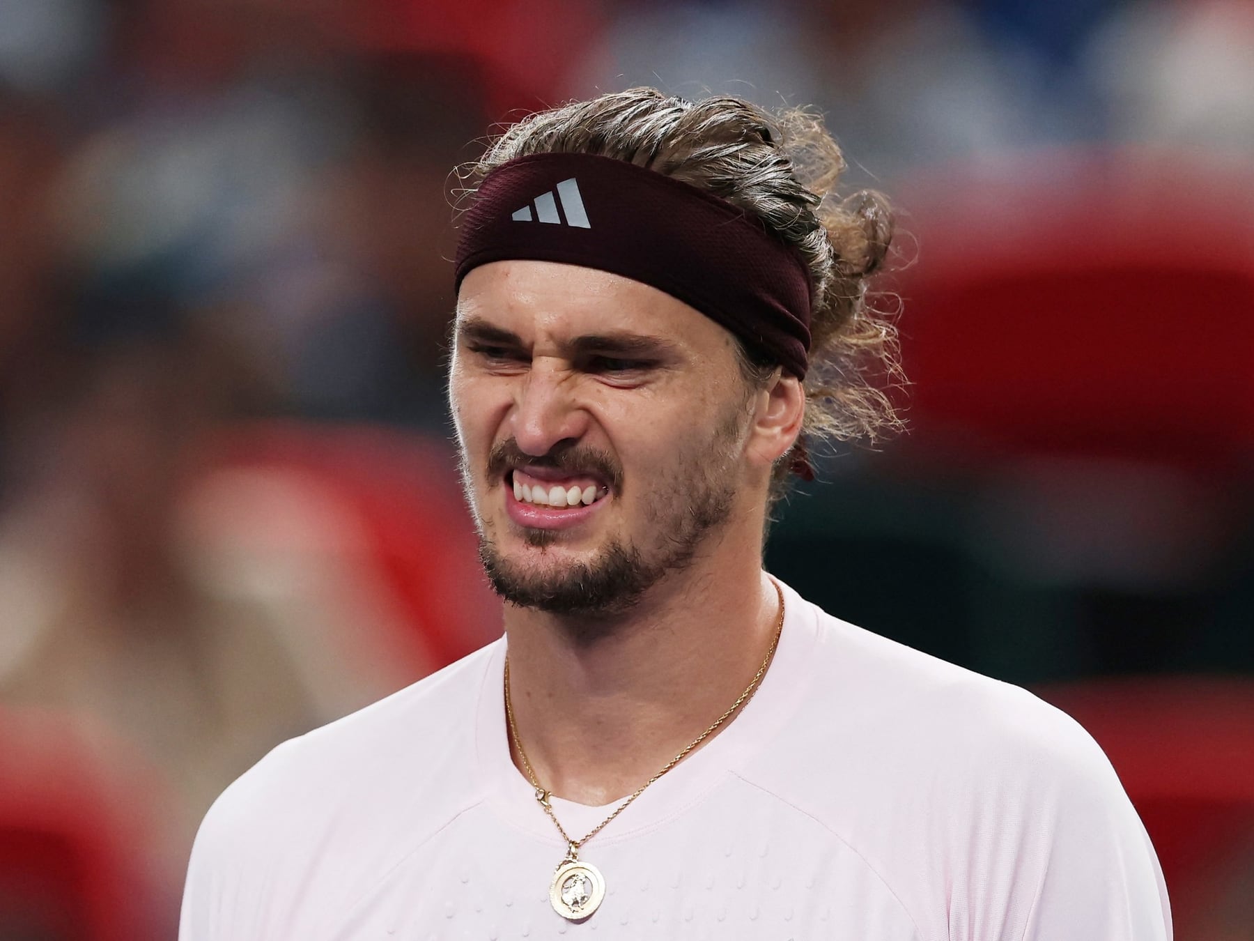 Zverev se quedó sin aire en Shanghái y se viene una final bien española