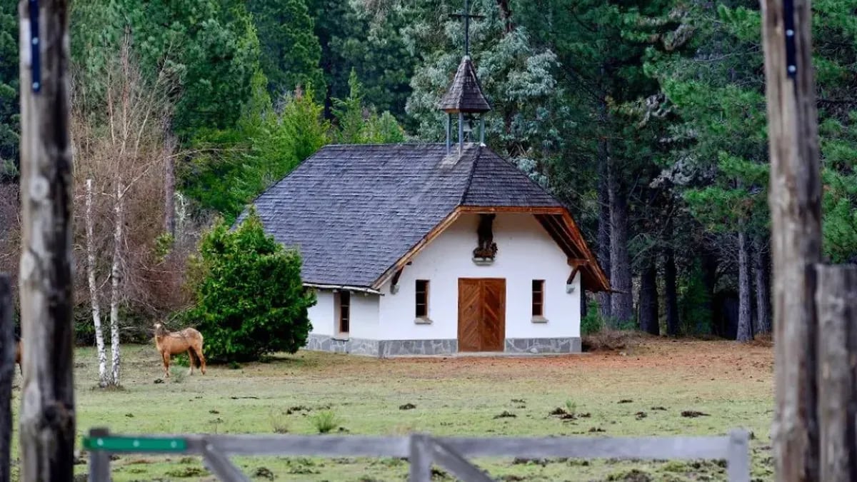 Una capilla con alma alpina en el corazón de los bosques de Meliquina