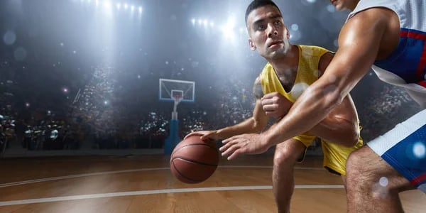 Valencia se desquitó con una paliza al Murcia y respira en la ACB