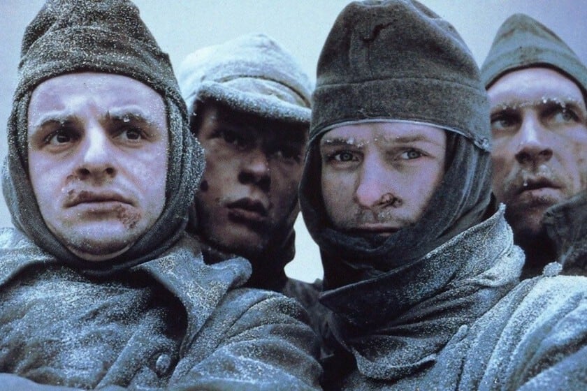 Stalingrado vuelve al streaming: la película alemana que se animó a reconstruir 200 días de infierno con miles de extras congelándose en Finlandia